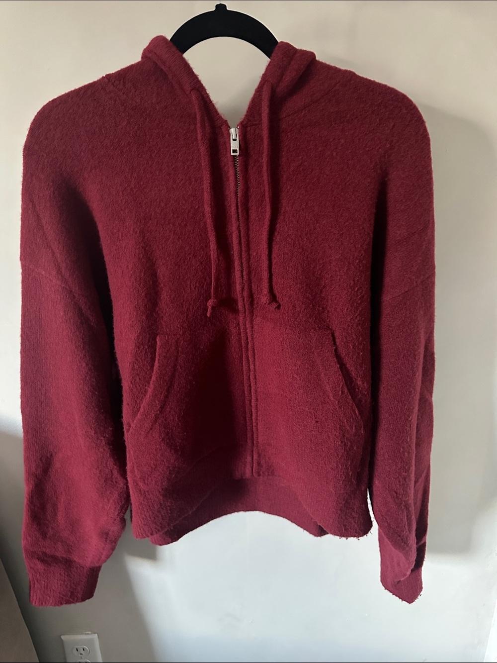 Aritzia Peyton Women's Zip Hoodie - Burgundy